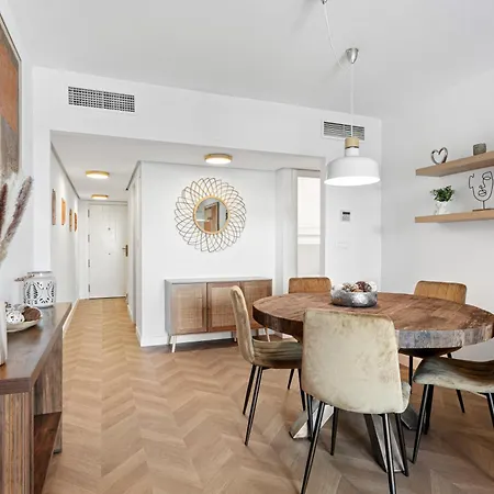 Delphine By Calpitality Apartment *