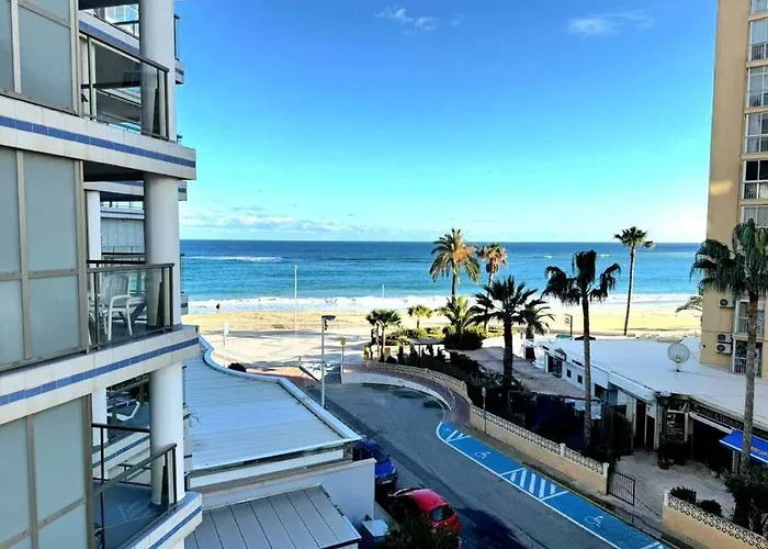 Delphine By Calpitality Apartment *